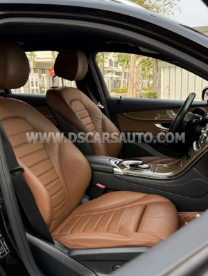 Xe Mercedes Benz GLC 250 4Matic 2018