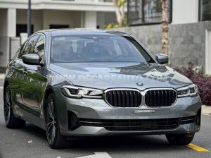 Xe BMW 5 Series 520i 2023