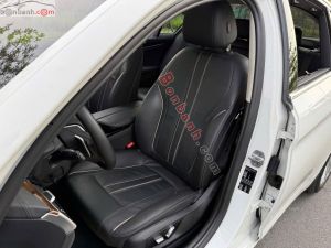 Xe BMW 5 Series 530i Luxury Line 2019