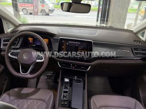 Xe Volkswagen Viloran Luxury 2024