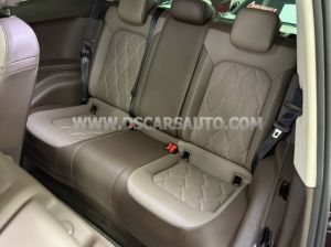 Xe Volkswagen Viloran Luxury 2024
