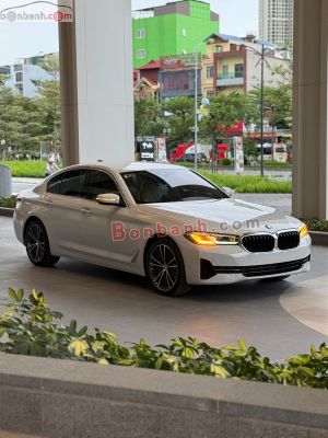 Xe BMW 5 Series 520i 2023
