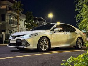 Xe Toyota Camry 2.5Q 2019