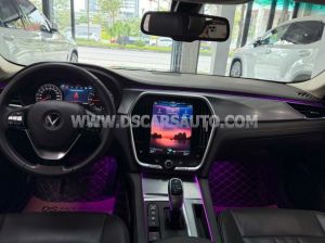 Xe VinFast Lux A 2.0 Premium 2.0 AT 2019