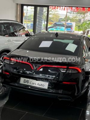 Xe VinFast Lux A 2.0 Premium 2.0 AT 2019