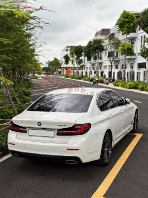 Xe BMW 5 Series 520i 2023