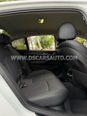 Xe BMW 5 Series 520i 2023