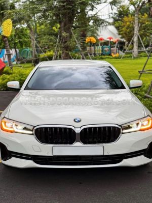 Xe BMW 5 Series 520i 2023