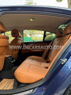 Xe BMW 5 Series 520i Luxury Line 2022
