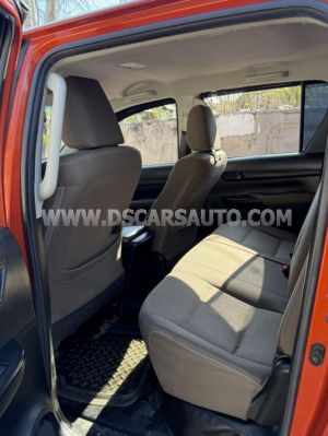 Xe Toyota Hilux 2.4E 4x2 AT 2018