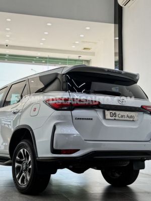 Xe Toyota Fortuner Legender 2.7L 4x4 AT 2025