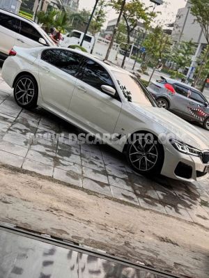 Xe BMW 5 Series 520i M Sport 2023