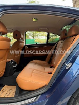 Xe BMW 5 Series 520i Luxury Line 2022