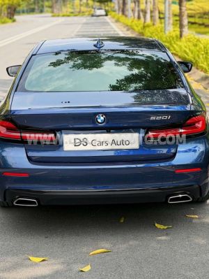 Xe BMW 5 Series 520i Luxury Line 2022