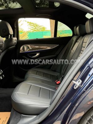 Xe Mercedes Benz E class E300 AMG 2019