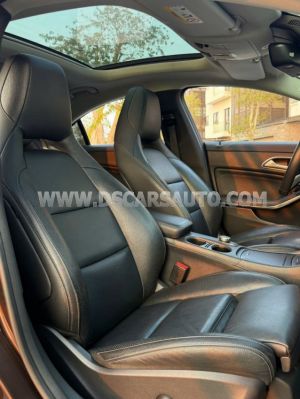 Xe Mercedes Benz CLA class CLA 250 4Matic 2017