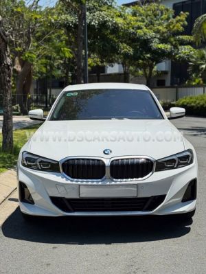 Xe BMW 3 Series 320i Sport Line 2024
