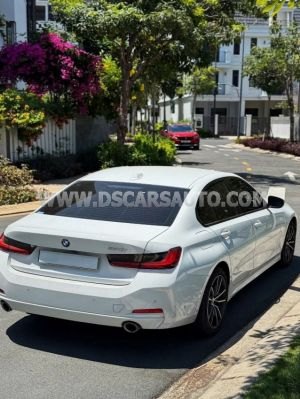 Xe BMW 3 Series 320i Sport Line 2024