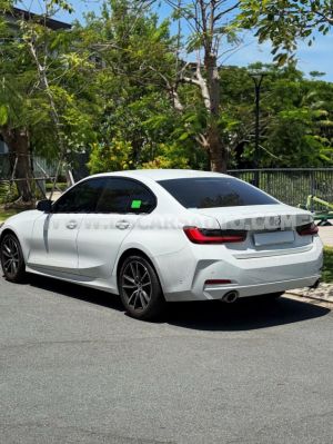 Xe BMW 3 Series 320i Sport Line 2024