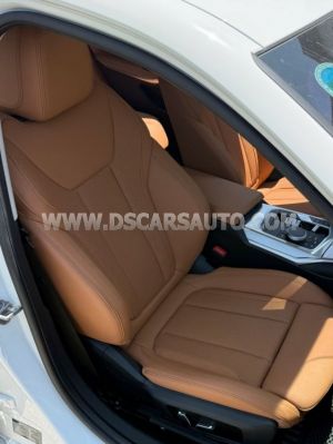 Xe BMW 3 Series 320i Sport Line 2024