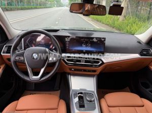 Xe BMW 3 Series 320i Sport Line 2024