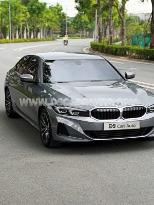 Xe BMW 3 Series 320i Sport Line 2024