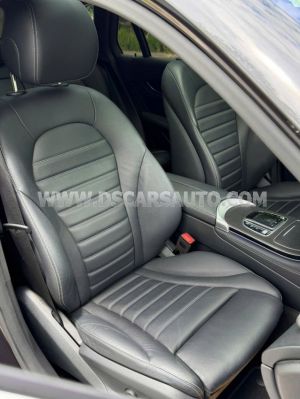 Xe Mercedes Benz GLC 300 4Matic 2020