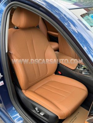 Xe BMW 5 Series 520i Luxury Line 2022