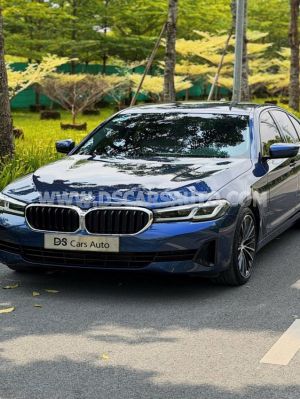 Xe BMW 5 Series 520i Luxury Line 2022
