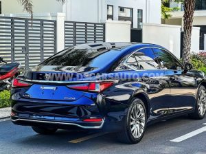 Xe Lexus ES 250 2022