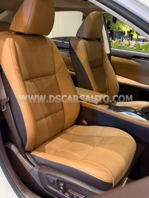 Xe Lexus ES 250 2017