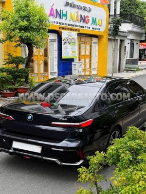 Xe BMW 7 Series 735i M Sport 2023