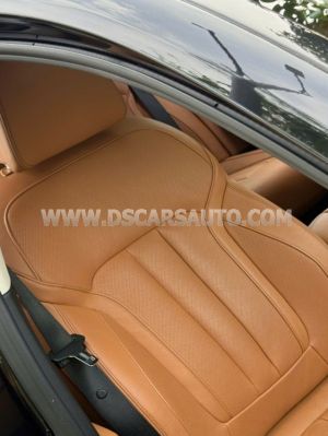 Xe BMW 7 Series 730Li 2018