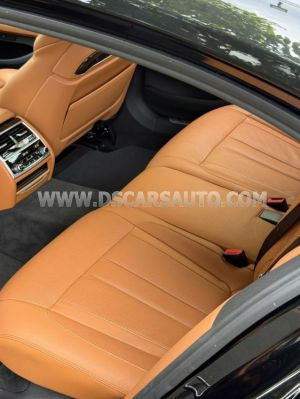 Xe BMW 7 Series 730Li 2018