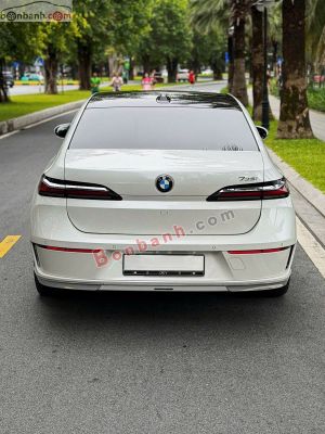Xe BMW 7 Series 735i Pure Excellence 2023