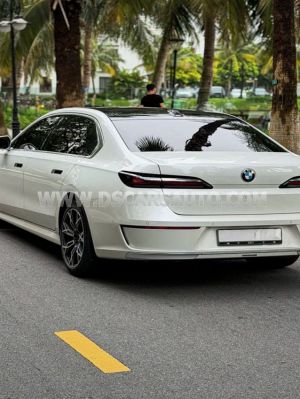 Xe BMW 7 Series 735i Pure Excellence 2023