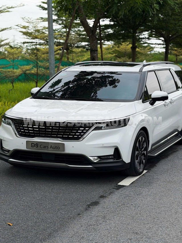 Kia Carnival Signature 2.2D