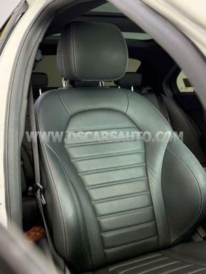 Xe Mercedes Benz C class C300 AMG 2020