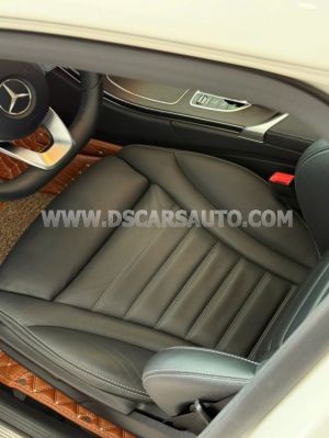 Xe Mercedes Benz C class C300 AMG 2020