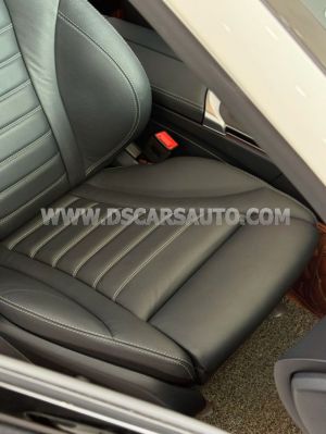 Xe Mercedes Benz C class C300 AMG 2020