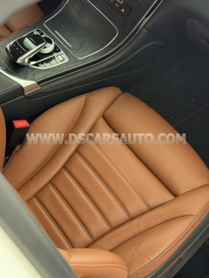 Xe Mercedes Benz GLC 300 4Matic 2017