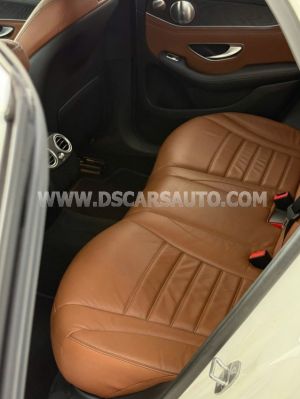 Xe Mercedes Benz GLC 300 4Matic 2017