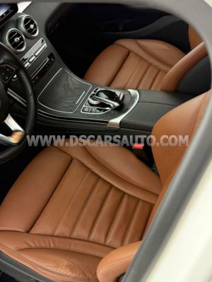 Xe Mercedes Benz GLC 300 4Matic 2017
