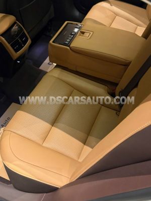 Xe Lexus ES 250 2017