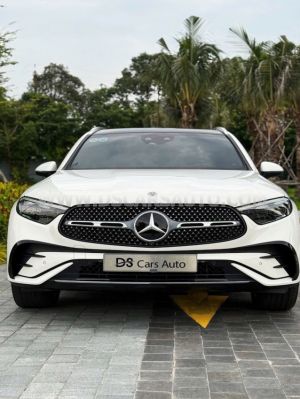 Xe Mercedes Benz GLC 300 4Matic 2023